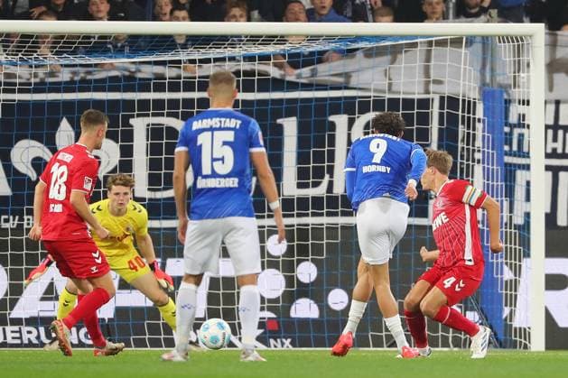 18.10.2024, xtvx, Fussball 2.Bundesliga, SV Darmstadt 98 - 1.FC Köln emspor, v.l. Goal scored, Tor zum 1:0 Fraser Hornby (SV Darmstadt 98) (DFL DFB REGULATIONS PROHIBIT ANY USE OF PHOTOGRAPHS as IMAGE SEQUENCES and or QUASI-VIDEO) Darmstadt