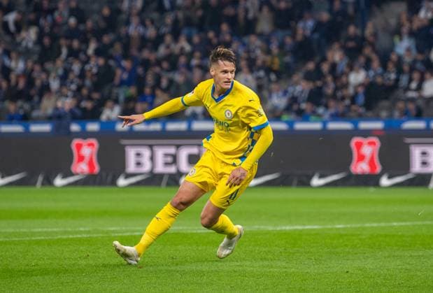 Fussball, Herren, Saison 2024 2025, 2. Bundesliga (9. Spieltag), Hertha BSC - Eintracht Braunschweig, Levente Szabo (Braunschweig), Jubel nach Tor zum 0:1, 18.10. 2024,