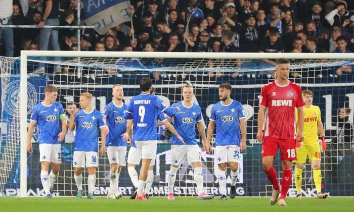 18.10.2024, xtvx, Fussball 2.Bundesliga, SV Darmstadt 98 - 1.FC Köln emspor, v.l. Goal scored, Tor zum 2:! Fraser Hornby (SV Darmstadt 98) Torjubel, Goal celebration, celebrate the goal, celebrates scoring (DFL DFB REGULATIONS PROHIBIT ANY USE OF PHOTOGRAPHS as IMAGE SEQUENCES and or QUASI-VIDEO) Darmstadt