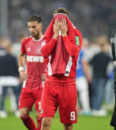 Sport Bilder des Tages 18.10.2024, xdcx, Fussball 2. Bundesliga, SV Darmstadt 98 - 1. FC Köln, emonline, emspor, despor, v.l., Luca Waldschmidt (1. FC Köln) enttaeuscht, enttaeuscht schauend, dissapointed, traurig, frustiert, frust, gefrustet DFL DFB REGULATIONS PROHIBIT ANY USE OF PHOTOGRAPHS AS IMAGE SEQUENCES AND OR QUASI-VIDEO.