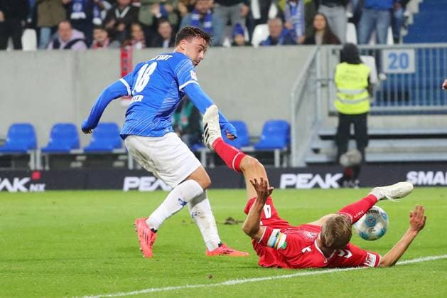 18.10.2024, xtvx, Fussball 2.Bundesliga, SV Darmstadt 98 - 1.FC Köln emspor, v.l. Goal scored, Tor zum 4:1 Philipp Foerster (SV Darmstadt 98) (DFL DFB REGULATIONS PROHIBIT ANY USE OF PHOTOGRAPHS as IMAGE SEQUENCES and or QUASI-VIDEO) Darmstadt