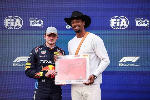 Sport Bilder des Tages VERSTAPPEN Max (ned), Red Bull Racing RB20, portrait, sprint qualy celebration during the Formula 1 Pirelli United States Grand Prix 2024, 19th round of the 2024 Formula One World Championship, WM, Weltmeisterschaft from October 18 to 20, 2024 on the Circuit of the Americas, in Austin, United States of America - F1 - US GRAND PRIX 2024 DPPI Panoramic  241019_R19_USA_DP_EA015220
