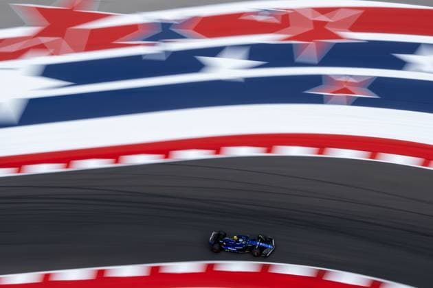 Franco Colapinto (Williams Racing, Argentinien, 43) im Williams FW46, dahinter Stars and Stripes, USA, Formel 1 Weltmeisterschaft, Pirelli Grand Prix der Vereinigten Staaten von Amerika, Circuit of the Americas Austin, Sprint Qualifying, 18.10.2024 USA, Formel 1 Weltmeisterschaft, Pirelli Grand Prix der Vereinigten Staaten von Amerika, Circuit of the Americas Austin, Sprint Qualifying, 18.10.2024 Austin Copyright: xEibner-Pressefoto Memmlerx EP_MMR