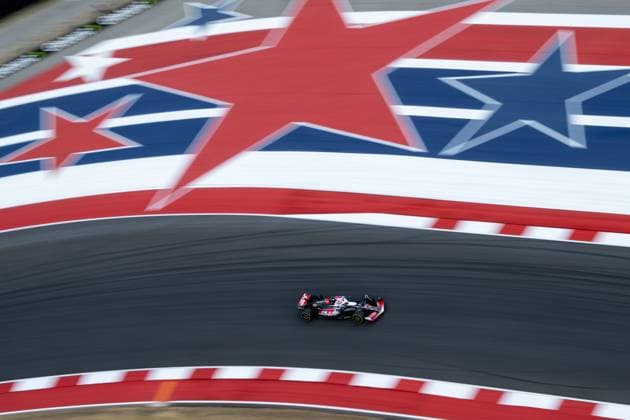 Kevin Magnussen (MoneyGram Haas F1 Team, Daenemark, 20) im Haas VF-24, vor Stars and Stripes, USA, Formel 1 Weltmeisterschaft, Pirelli Grand Prix der Vereinigten Staaten von Amerika, Circuit of the Americas Austin, Sprint Qualifying, 18.10.2024 USA, Formel 1 Weltmeisterschaft, Pirelli Grand Prix der Vereinigten Staaten von Amerika, Circuit of the Americas Austin, Sprint Qualifying, 18.10.2024 Austin Copyright: xEibner-Pressefoto Memmlerx EP_MMR