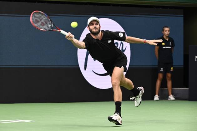 STOCKHOLM, SVERIGE 20241019 Tommy Paul, USA, i semifinal mot Stan Wawrinka, Schweiz, under tennisturneringen BNP Paribas Nordic Open i Kungliga tennishallen. STOCKHOLM SVERIGE x10090x