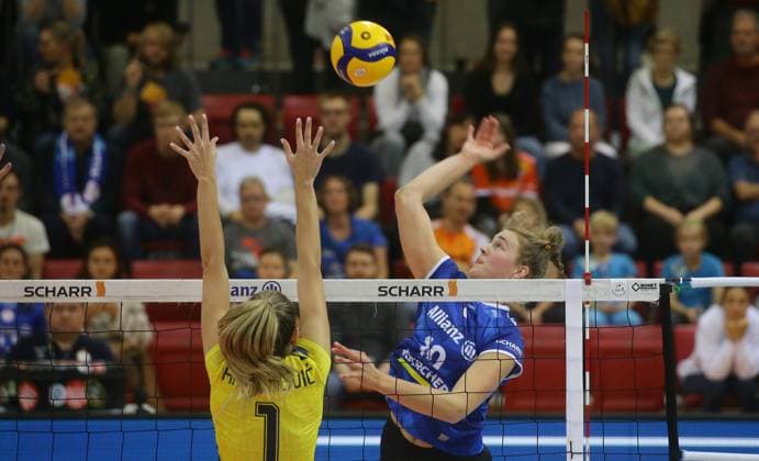 Stuttgart , Volleyball Bundesliga Frauen, Allianz MTV Stuttgart vs. SSC Palmberg Schwerin , Jolien Knollema ( Stgt )