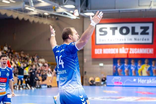 Paul Skorupa (Nr. 14, VfL Luebeck-Schwartau) freut sich jubelt. VfL Luebeck-Schwartau vs. HBW Balingen-Weilstetten, Handball, 2. Bundesliga, 19.10.24 Luebeck Schleswig-Holstein Germany