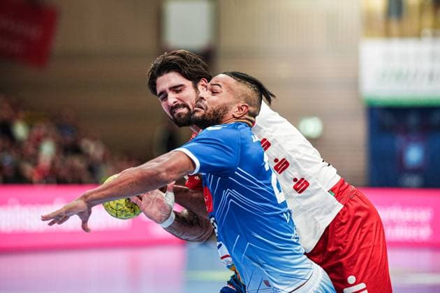 Max Santos (HBW Balingen-Weilstetten, 14), Patrik Laengst (VfL Luebeck-Schwartau, 25) GER, VfL Luebeck-Schwartau vs. HBW Balingen-Weilstetten, Handball, 2. Bundesliga, Spieltag 7, Saison 2024 2025, 19.10.2024 GER, VfL Luebeck-Schwartau vs. HBW Balingen-Weilstetten, Handball, 2. Bundesliga, Spieltag 7, Saison 2024 2025, 19.10.2024 Luebeck