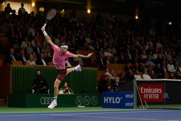 Sport Bilder des Tages Grigor Dimitrov of Bulgaria returns a flying backhand to Tallon Griekspoor of Netherlands during the semifinals match of Stockholm Open at The Royal Tennis Hall on October19, 2024 in Stockholm, Sweden. (Photo by Camilla Stolen Imago) Stockholm Sweden Copyright: xCamillaxStolenx L2430004