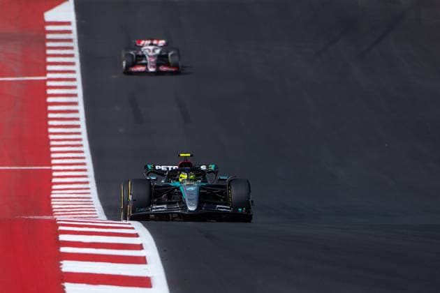 Lewis Hamilton (Mercedes AMG Petronas Formula One Team, Großbritannien, 44) im Mercedes-AMG F1 W15 E Performance, USA, Formel 1 Weltmeisterschaft, Pirelli Grand Prix der Vereinigten Staaten von Amerika, Circuit of the Americas Austin, Sprint Rennen, 19.10.2024 USA, Formel 1 Weltmeisterschaft, Pirelli Grand Prix der Vereinigten Staaten von Amerika, Circuit of the Americas Austin, Sprint Rennen, 19.10.2024 Austin Copyright: xEibner-Pressefoto Memmlerx EP_MMR