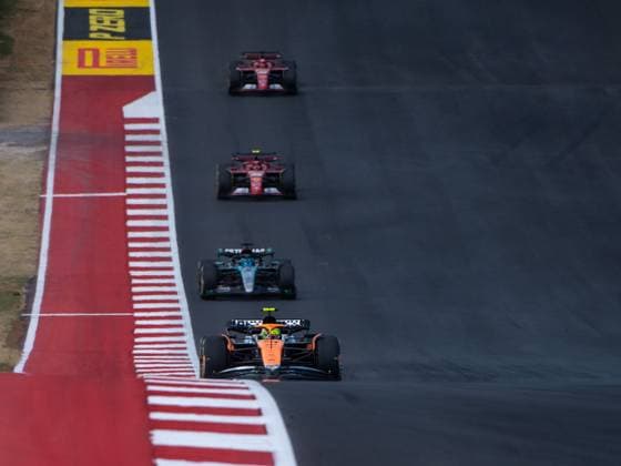 Lando Norris (McLaren Formula 1 Team, Großbritannien, 04) im McLaren MCL38 vor George Russell (Mercedes AMG Petronas Formula One Team, Großbritannien, 63), Carlos Sainz (Scuderia Ferrari HP, Spanien, 55), Charles Leclerc (Scuderia Ferrari HP, Monaco, 16), USA, Formel 1 Weltmeisterschaft, Pirelli Grand Prix der Vereinigten Staaten von Amerika, Circuit of the Americas Austin, Sprint Rennen, 19.10.2024 USA, Formel 1 Weltmeisterschaft, Pirelli Grand Prix der Vereinigten Staaten von Amerika, Circuit of the Americas Austin, Sprint Rennen, 19.10.2024 Austin Copyright: xEibner-Pressefoto Memmlerx EP_MMR