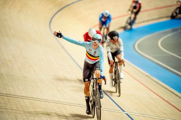 241019 Lindsay de Vylder of Belgium celebrates after Men s Omnium Points Race 4 4 during day 4 of the 2024 UCI Tissot Track cycling, Rad, Radsport, Bahnrad, Bahn World Championships on October 19, 2024 in Ballerup. Photo: Christian Örnberg BILDBYRAN COP 166 CO0481 cykling cycling sykling cykel vm cykel2024 uci tissot track cycling world championships wc 2024 uci tissot track cycling world championships 4 bbeng grappa33 jubel Copyright: CHRISTIANxÖRNBERG BB241019CO120