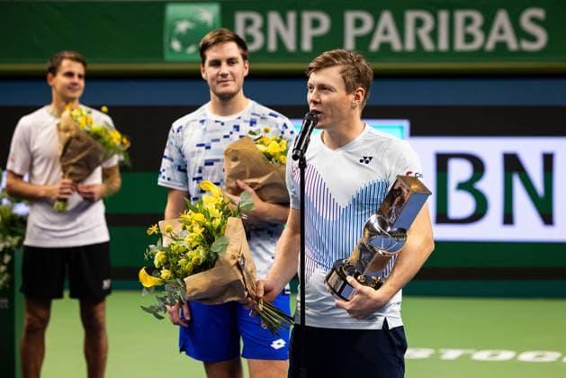 241020 Winner™s Harri Heliövaara of Finland and Henry Patten of the United Kingdom lift the trophy after the Men™s Doubles final on day 9 of the ATP, Tennis Herren 250 Nordic Open on October 20, 2024 in Stockholm. Photo: Michael Campanella BILDBYRAN COP 313 MC0109 tennis atp 250 nordic open day 9 finals bbeng Copyright: MICHAELxCAMPANELLA BB241020MC043