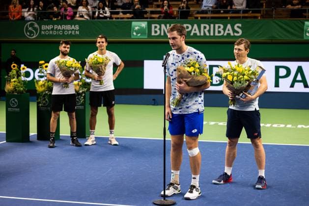 241020 Winner™s Henry Patten of the United Kingdom and Harri Heliövaara of Finland lift the trophy after the Men™s Doubles final on day 9 of the ATP, Tennis Herren 250 Nordic Open on October 20, 2024 in Stockholm. Photo: Michael Campanella BILDBYRAN COP 313 MC0109 tennis atp 250 nordic open day 9 finals bbeng Copyright: MICHAELxCAMPANELLA BB241020MC044
