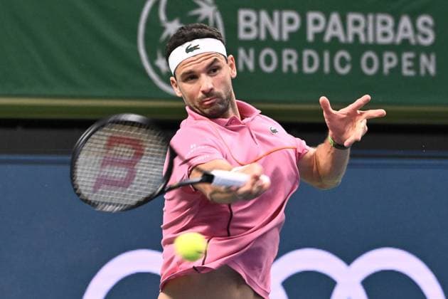 STOCKHOLM, SVERIGE 20241020 Grigor Dimitrov, Bulgarien, i singelfinal mot Tommy Paul, USA, under tennisturneringen BNP Paribas Nordic Open i Kungliga tennishallen. STOCKHOLM SVERIGE x10090x