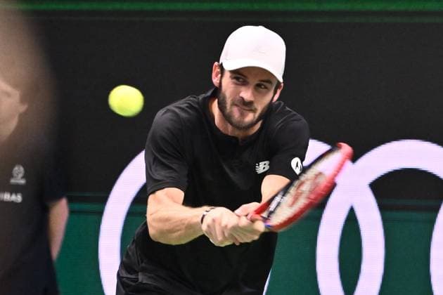 STOCKHOLM, SVERIGE 20241020 Tommy Paul, USA, i singelfinal mot Grigor Dimitrov, Bulgarien, under tennisturneringen BNP Paribas Nordic Open i Kungliga tennishallen. STOCKHOLM SVERIGE x10090x