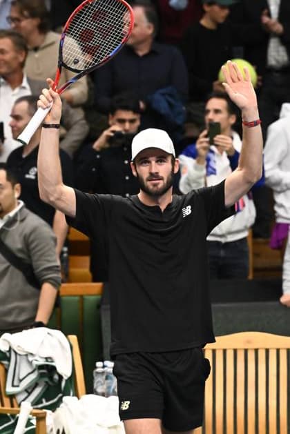 STOCKHOLM, SVERIGE 20241020 Tommy Paul, USA, jublar da han vinner singelfinalen mot Grigor Dimitrov, Bulgarien, under tennisturneringen BNP Paribas Nordic Open i Kungliga tennishallen. STOCKHOLM SVERIGE x10090x