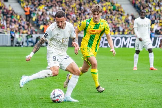 Jonathan Clauss (OGC Nice) Johann Lepenant (FC NANTES) FOOTBALL : FC Nantes vs OGC Nice - Ligue 1 - Journée 8 - 20 10 2024 BaptisteAutissier Panoramic 
