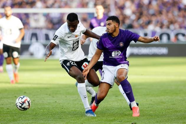 Toulouse FC v Angers SCO - Ligue 1 McDonald s 2024 2025 24 Emmanuel BIUMLA (sco) - 07 Zakaria ABOUKHLAL (tfc) during the Ligue 1 McDonald s match between Toulouse and Angers at Stadium de Toulouse on October 20, 2024 in Toulouse, France. Toulouse France  Copyright: xFEPx 776225460