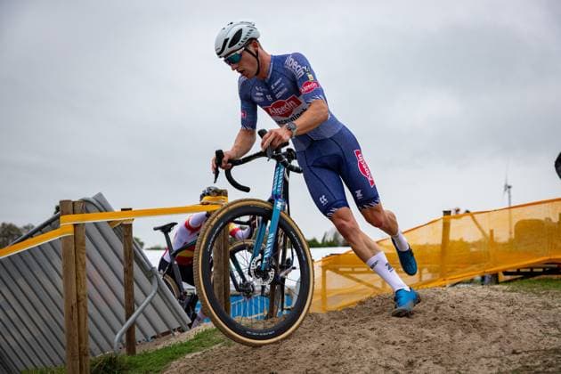 Belgian Niels Vandeputte pictured in action during the men elite race of the Cyclocross Ruddervoorde, Sunday 20 October 2024 in Oostkamp, the first stage of the Superprestige cyclocross cycling competition. KURTxDESPLENTER  x103107791x