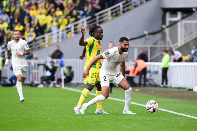 FC Nantes v OGC Nice - Ligue 1 McDonald s 2024 2025 27 Moses SIMON (fcn) - 02 Ali ABDI (ogcn) during the Ligue 1 McDonald s match between Nantes and Nice at Stade de la Beaujoire on October 20, 2024 in Nantes, France. Nantes France  Copyright: xFEPx 776225453