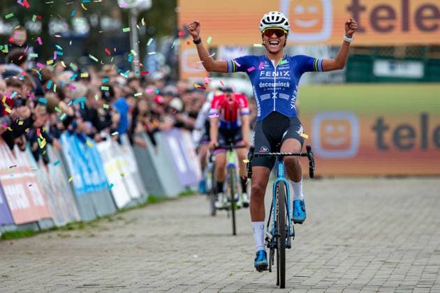Dutch Ceylin Del Carmen Alvarado celebrates as he crosses the finish line to win the women elite race of the Cyclocross Ruddervoorde, Sunday 20 October 2024 in Oostkamp, the first stage of the Superprestige cyclocross cycling competition. KURTxDESPLENTER  x103109171x