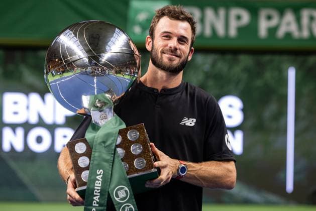 241020 Tommy Paul of the United States with the trophy after the men™s final on day 9 of the ATP, Tennis Herren 250 Nordic Open on October 20, 2024 in Stockholm. Photo: Michael Campanella BILDBYRAN COP 313 MC0109 tennis atp 250 nordic open day 9 finals bbeng Copyright: MICHAELxCAMPANELLA BB241020MC067
