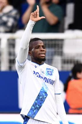 AJ Auxerre v Stade de Reims - Ligue 1 McDonald s 2024 2025 25 Hamed Junior TRAORE (aja) during the Ligue 1 McDonald s match between Auxerre and Reims at Stade de L Abbe-Deschamps on October 20, 2024 in Auxerre, France. Auxerre France  Copyright: xFEPx 776225387