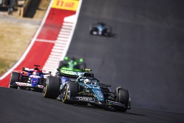 14 ALONSO Fernando (spa), Aston Martin F1 Team AMR24, action during the Formula 1 Pirelli United States Grand Prix 2024, 19th round of the 2024 Formula One World Championship, WM, Weltmeisterschaft from October 18 to 20, 2024 on the Circuit of the Americas, in Austin, United States of America - F1 - US GRAND PRIX 2024 DPPI Panoramic  241020_R19_USA_DP_EA021497