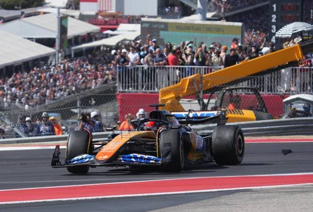 FORMULA 1 PIRELLI UNITED STATES GRAND PRIX 2024 20.10.2024, Circuit of The Americas, Austin, FORMULA 1 PIRELLI UNITED STATES GRAND PRIX 2024 ,im Bild Rennstart:, Esteban Ocon (FRA), Alpine F1 Team wird umgedreht und muss dem Feld als Letzter hinterher.