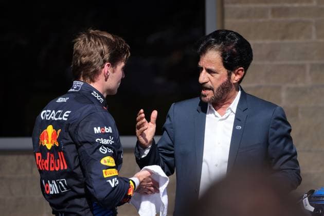 Max Verstappen (NED) Red Bull RB20 und Mohammed bin Sulayem (UEA) im Parc Ferme, Formel 1 Pirelli Grand Prix, FIA F1 Weltmeisterschaft, Circuit of Amerika, Austin Texas, 20.10.2024, USA, Leichtathlet