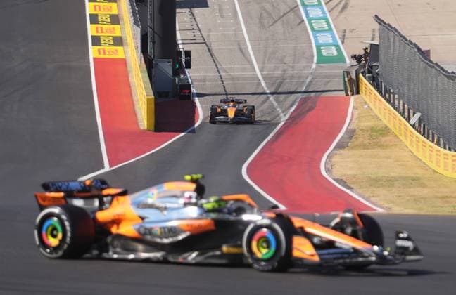20.10.2024, Circuit of The Americas, Austin, FORMULA 1 PIRELLI UNITED STATES GRAND PRIX 2024 ,im Bild Lando Norris (GBR), McLaren F1 Team, Oscar Piastri (AUS) (Photo by Hasan Bratic DeFodi Images) not used in POL SRB CRO FRA GBR NED ITA USA Defodi-506_20241020_hbr_1973