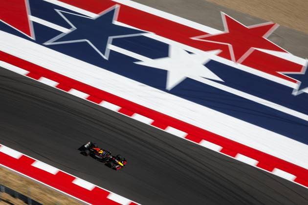 01 VERSTAPPEN Max (nld), Red Bull Racing RB20, action during the Formula 1 Pirelli United States Grand Prix 2024, 19th round of the 2024 Formula One World Championship, WM, Weltmeisterschaft from October 18 to 20, 2024 on the Circuit of the Americas, in Austin, United States of America - F1 - US GRAND PRIX 2024 DPPI Panoramic  241020_R19_USA_DP_AV3_0347