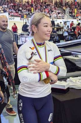 Cycling: Keirin Japan s Mina Sato is pictured after winning the women s keirin gold medal at the Track cycling, Rad, Radsport, Bahnrad, Bahn world championships in Ballerup near Copenhagen on Oct. 20, 2024.  A14AA0003613474P