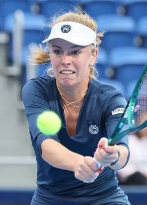 October 21, 2024, Tokyo, Japan - Magdalena Frech returns the ball against Zeynep Sonmez of Turkey during the first round match of the Toray Pan Pacific Open tennis tournament at the Ariake Coliseum in Tokyo on Monday, October 21, 2024. Sonmez defeated Frech. (photo by Yoshio Tsunoda AFLO) Noxthirdxpartyxsales  (270595323)