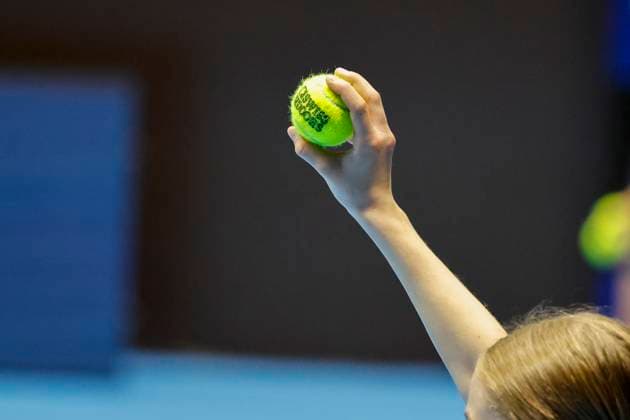 Spielball, Ballmädchen, Ball, Tennisball , Tennis, Swiss Indoors ATP, Tennis Herren World Tour 500), 1 8-Finals Doppel, 2024, Wesley Koolhof (NED), Nikola Mektic (CRO) vs. Francisco Cerundolo (ARG), Tomas Martin Etcheverry (ARG), 21.10.2024, St. Jakobshalle, Basel, Schweiz Basel St. Jakobshalle BS Schweiz Copyright: xGrantxHubbsx