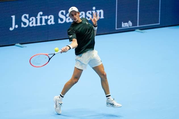 21.10.2024, Basel, St. Jakobshalle, ATP, Tennis Herren Swiss Indoors Basel, Matteo Arnaldi (ITA) in action Basel St. Jakobshalle Basel Switzerland Copyright: xJustPictures.ch DanielaxPorcellix jp-en-DaPo-20241021-_DP16185