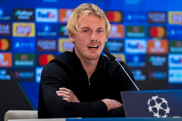 Champions League 2024 25 League Phase MD3: Borussia Dortmund Training Session and press conference, PK, Pressekonferenz Julian Brandt of Borussia Dortmund seen speaking during Borussia Dortmund Training Session and Press Conference ahead of the Champions League 2024 25 League Phase MD3 football match against Real Madrid at Estadio Santiago Bernabeu on October 21, 2024 in Madrid, Spain. Madrid Estadio Santiago Bernabeu Madrid Spain Copyright: xAlbertoxGardinx AGardin_20241021_Football_Champions_Borussia_Dortmund_PC_052