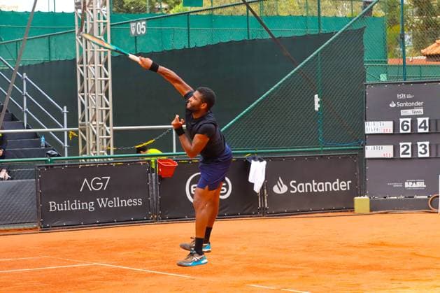 Curitiba ATP, Tennis Herren CH 100 Joao Lucas Reis passes the qualifying CURITIBA (PR), 10 21 2024- TENNIS ATP CHALLENGER CURITIBA JOAO LUCAS REIS RYAN NIJBOER- Joao Lucas Reis managed to pass the qualifying round by defeating Dutchman Ryan Nijboer 6 2 and 6 3 in the last round of qualifying and is guaranteed a place in the main draw. The ATP Challenger Curitiba is being held on the courts of Graciosa Country Club and will end on October 27, 2024. (Foto: Edson De Souza Thenews2 imago images) SPO  Copyright: xEdsonxTeodoroxDexSouzax