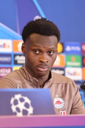 SOCCER - UEFA CL, RBS vs Zagreb SALZBURG,AUSTRIA,22.OCT.24 - SOCCER - UEFA Champions League, Red Bull Salzburg vs GNK Dinamo Zagreb, preview, press conference, PK, Pressekonferenz RBS. Image shows Samson Baidoo (RBS).  GEPAxpictures xMathiasxMandl