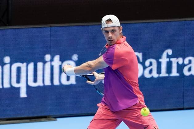22.10.2024, Basel, St. Jakobshalle, ATP, Tennis Herren Swiss Indoors Basel, Denis Shapovalov (CAN) in action during the 1 16 Round match Basel St. Jakobshalle Basel Switzerland Copyright: xJustPictures.ch DanielaxPorcellix jp-en-DaPo-20241022-_DP17049