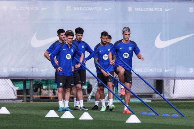 October 22, 2024, Sant Joan Despi, Barcelona, SPAIN: Dani Olmo, Pablo Martin Gavira Gavi and Inigo Martinez during the training day of FC Barcelona, Barca ahead UEFA Champions League, football match against Bayern Munich at Ciudad Esportiva Joan Gamper on October 22, 2024 in Sant Joan Despi, Barcelona, Spain. Sant Joan Despi SPAIN - ZUMAa181 20241022_zaa_a181_007 Copyright: xJavierxBorregox