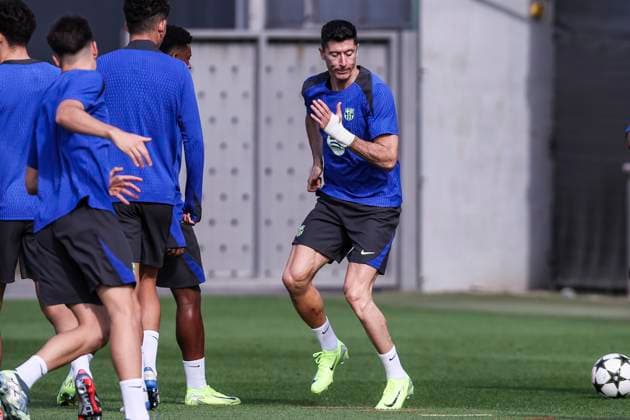 October 22, 2024, Sant Joan Despi, Barcelona, SPAIN: Robert Lewandowski during the training day of FC Barcelona, Barca ahead UEFA Champions League, football match against Bayern Munich at Ciudad Esportiva Joan Gamper on October 22, 2024 in Sant Joan Despi, Barcelona, Spain. Sant Joan Despi SPAIN - ZUMAa181 20241022_zaa_a181_010 Copyright: xJavierxBorregox