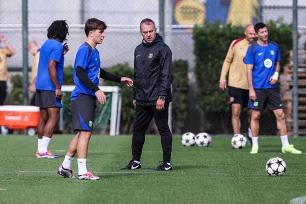 October 22, 2024, Sant Joan Despi, Barcelona, SPAIN: Hansi Flick, head coach during the training day of FC Barcelona, Barca ahead UEFA Champions League, football match against Bayern Munich at Ciudad Esportiva Joan Gamper on October 22, 2024 in Sant Joan Despi, Barcelona, Spain. Sant Joan Despi SPAIN - ZUMAa181 20241022_zaa_a181_019 Copyright: xJavierxBorregox