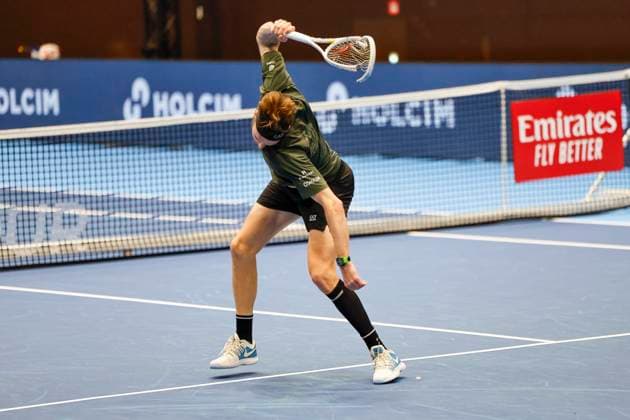 Alexander Bublik (KAZ) zertrümmert sein Schläger , Tennis, Swiss Indoors ATP, Tennis Herren World Tour 500), 1 16 Finals Einzel, 2024, Botic v. de Zandschulp (NED) vs. Alexander Bublik (KAZ), 22.10.2024, St. Jakobshalle, Basel, Schweiz Basel St. Jakobshalle BS Schweiz Copyright: xGrantxHubbsx