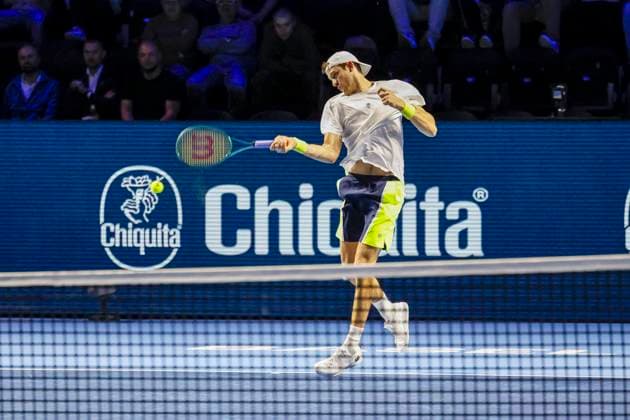 Nicolas Jarry (CHI) , Tennis, Swiss Indoors ATP, Tennis Herren World Tour 500), 1 16 Finals Einzel, 2024, Nicolas Jarry (CHI) vs. Holger Rune (DEN), 22.10.2024, St. Jakobshalle, Basel, Schweiz Basel St. Jakobshalle BS Schweiz Copyright: xGrantxHubbsx