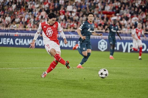 Midfielder MINAMINO Takumi (AS Monaco) mark a goal. AS Monaco vs Red Star Belgrade - Crvena Zvezda - UEFA Champions League in Stade Louis II, MONACO, on October 22, 2024. FOOTBALL: C1 - AS Monaco vs Red Star Belgrade - Crvena zvezda - UEFA Champions League - 10 22 24 FredDides Panoramic 