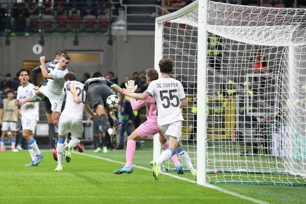 October 22, 2024, Milan, Lombardy, Italy: CHRISTIAN PULISIC of AC MILAN scores his side s first goal in the Matchday 3 of 8 of the UEFA Champions League 2024 2025 between AC MILAN and CLUB BRUGGE at San Siro in Milan, Italy Milan Italy - ZUMAc179 20241022_zep_c179_004 Copyright: xMickaelxChavetx