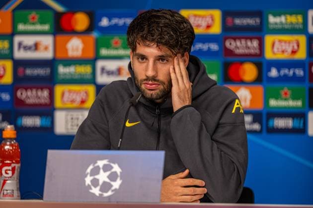 Football - UEFA Champions League - League Phase - RB Leipzig v Liverpool FC - MD-1 LEIPZIG, GERMANY - Tuesday, October 22, 2024: Liverpool s Dominik Szoboszlai during a press conference, PK, Pressekonferenz at the Red Bull Arena ahead of the UEFA Champions League Match Day 3 game between RB Leipzg and Liverpool FC. (Photo by David Rawcliffe Propaganda) LEIPZIG Red Bull Arena SAXONY GERMANY  Copyright: xDavidxRawcliffex P2024-10-22-Leipzig_Liverpool_MD-1-43