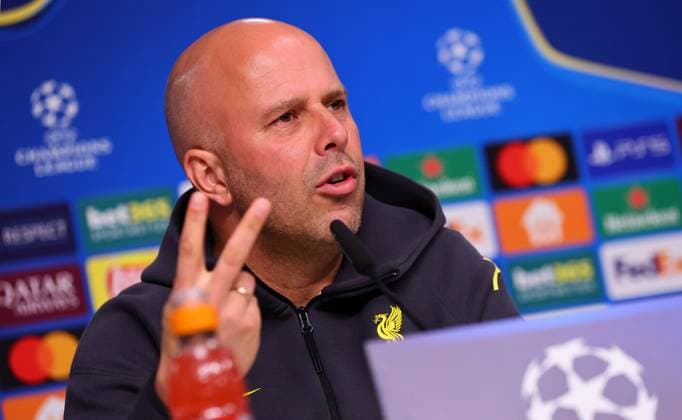 Liverpool FC - Pressekonferenz Champions League Leipzig, 22.10.2024, Red Bull Arena, Fußball, UEFA Champions League, Matchday-1, RB LEIPZIG vs.FC LIVERPOOL am 23 10 2024 , Pressekonferenz FC Liverpool , Im Bild: Trainer Manager Arne Slot (FC Liverpool) ,